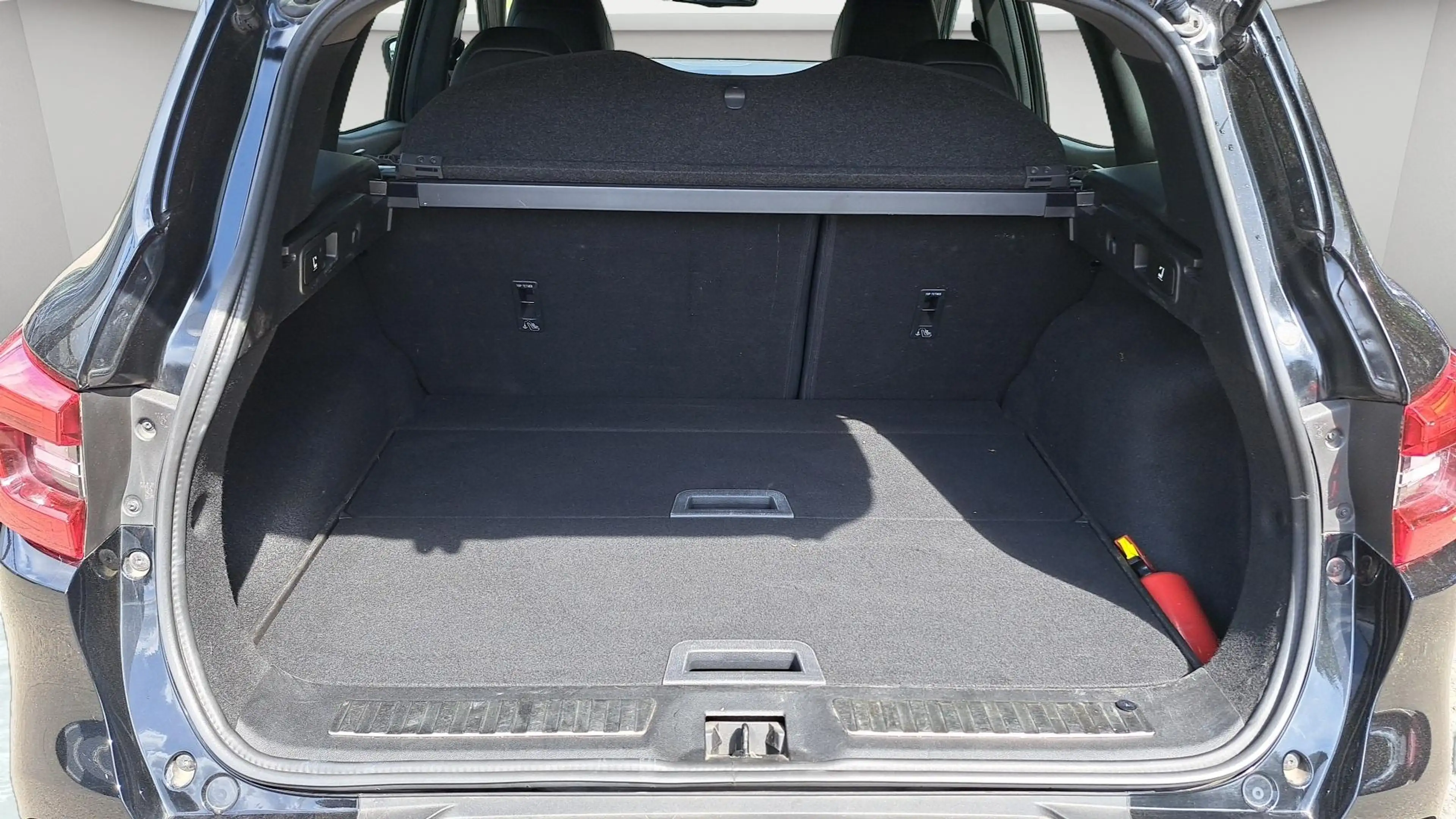 Renault Kadjar TCe 140 EDC GPF Black Edition — photo 14