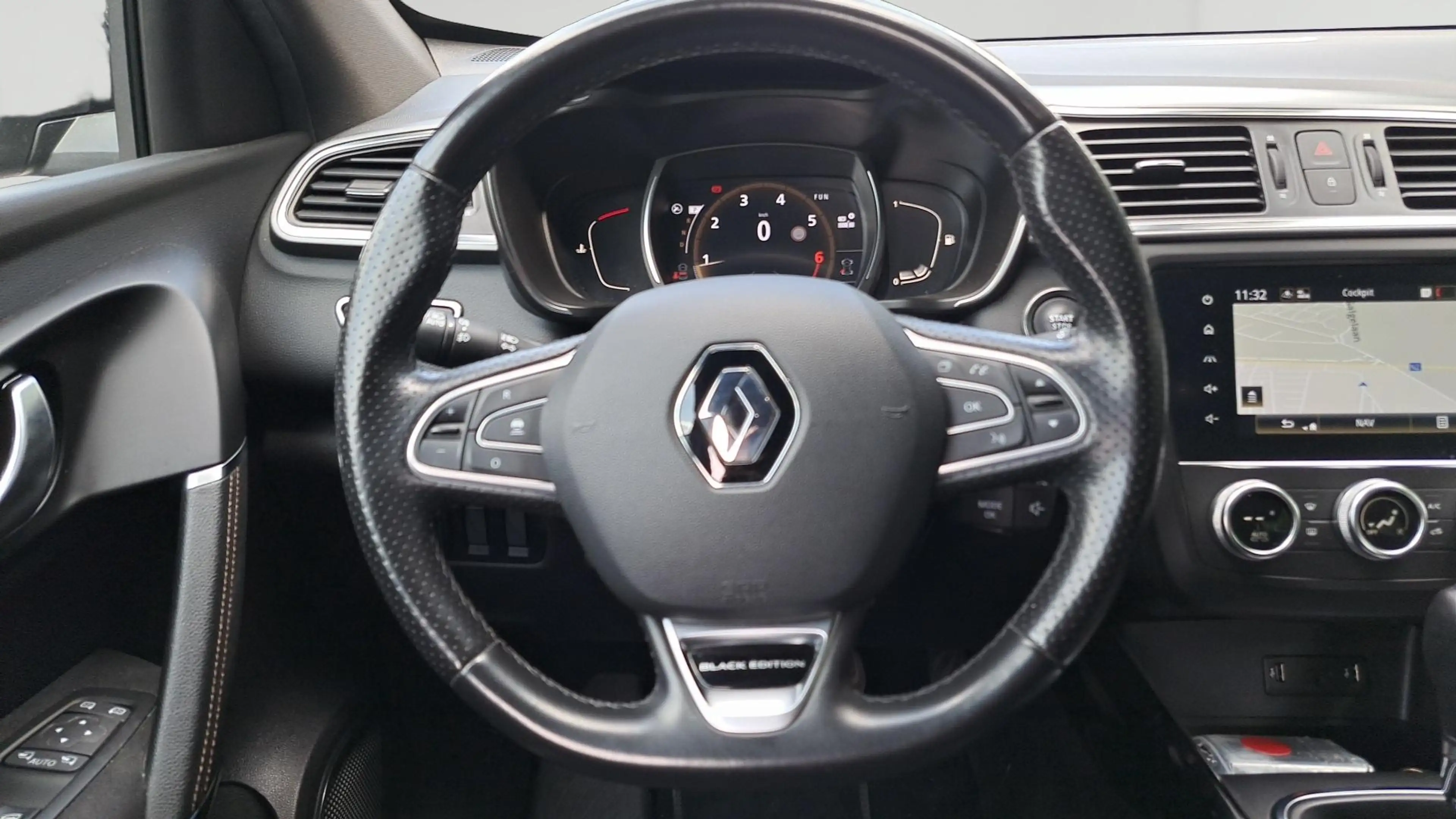 Renault Kadjar TCe 140 EDC GPF Black Edition — photo 12