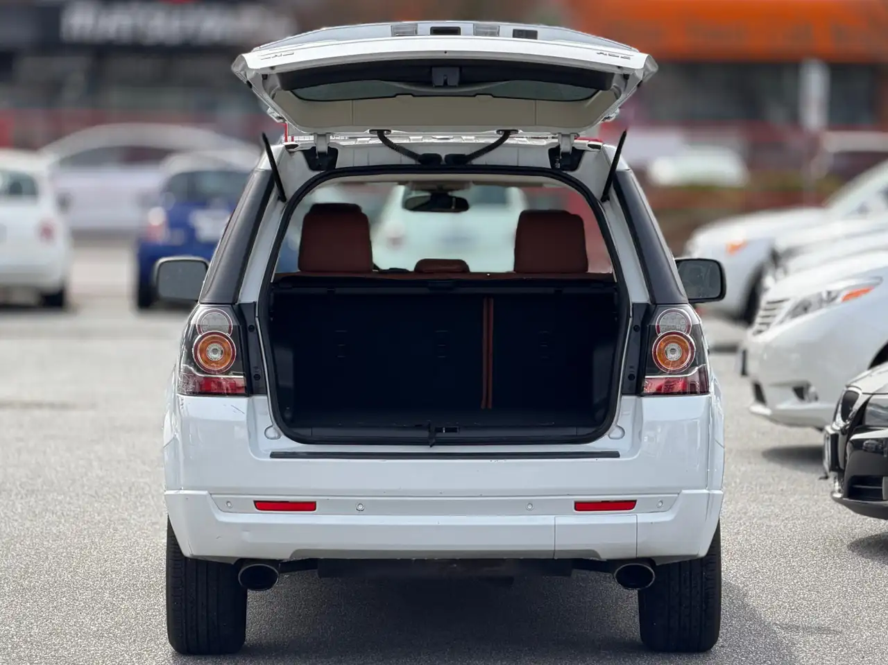 Land Rover LR2 снимка Land Rover LR2