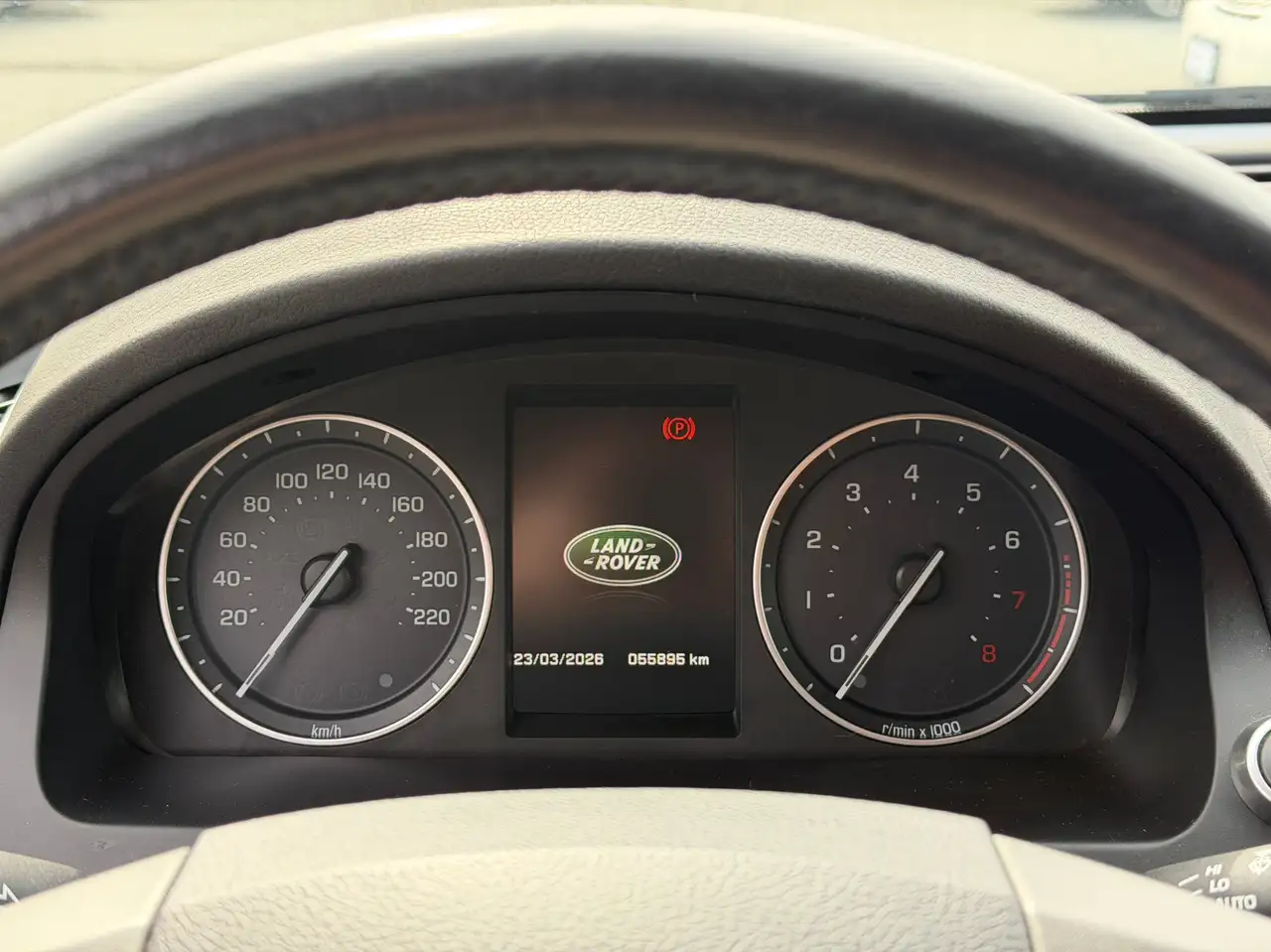 Land Rover LR2 снимка Land Rover LR2
