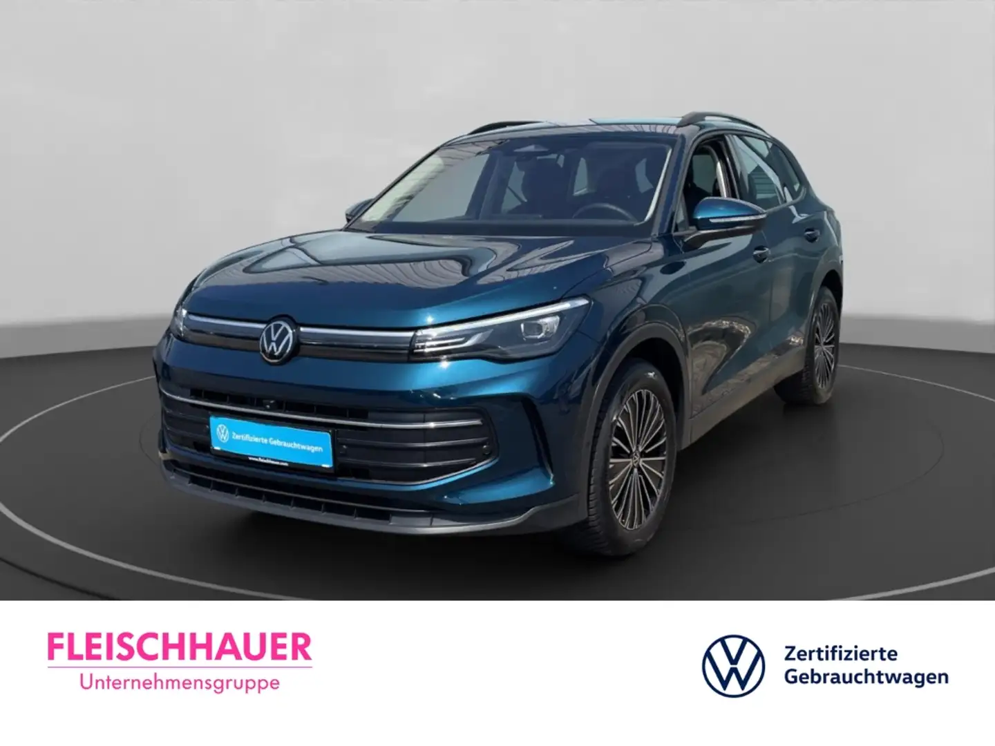 Volkswagen Tiguan Life ACC RFK AHK schwenk IQDrivePaket Navi Winterp Blau - 1