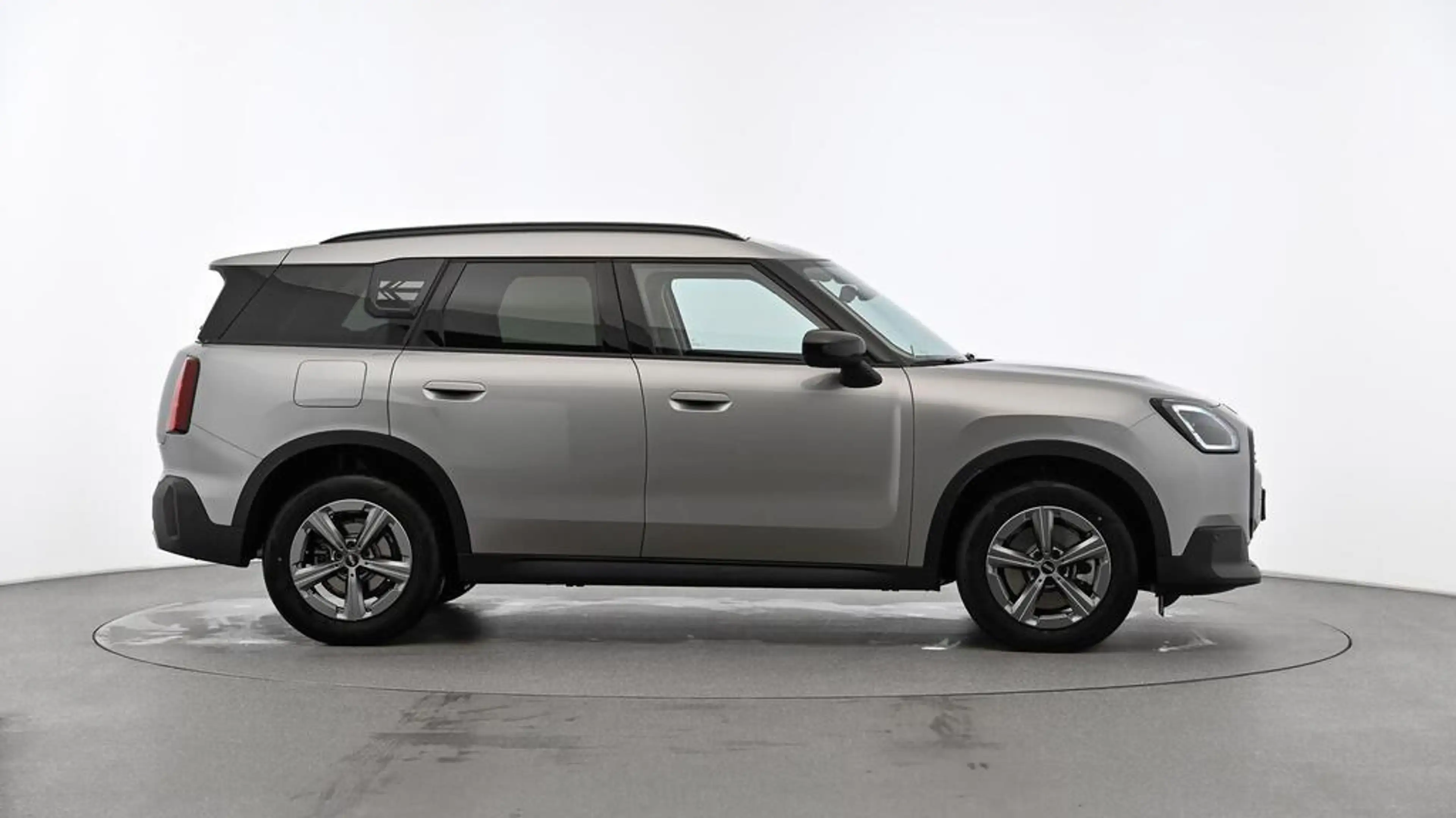 MINI Countryman C Classic Trim — photo 3
