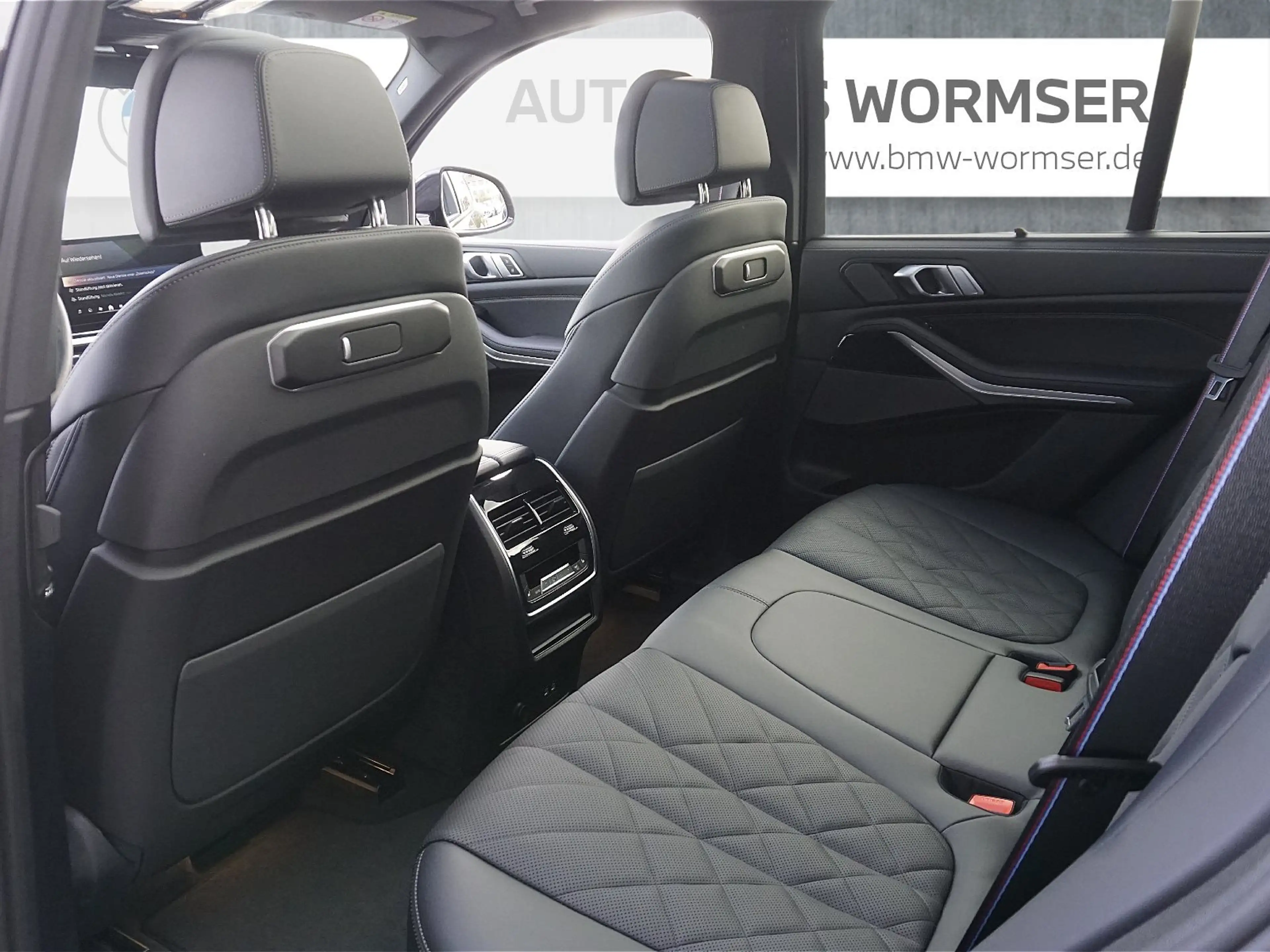 BMW X5 xDrive40d — photo 11