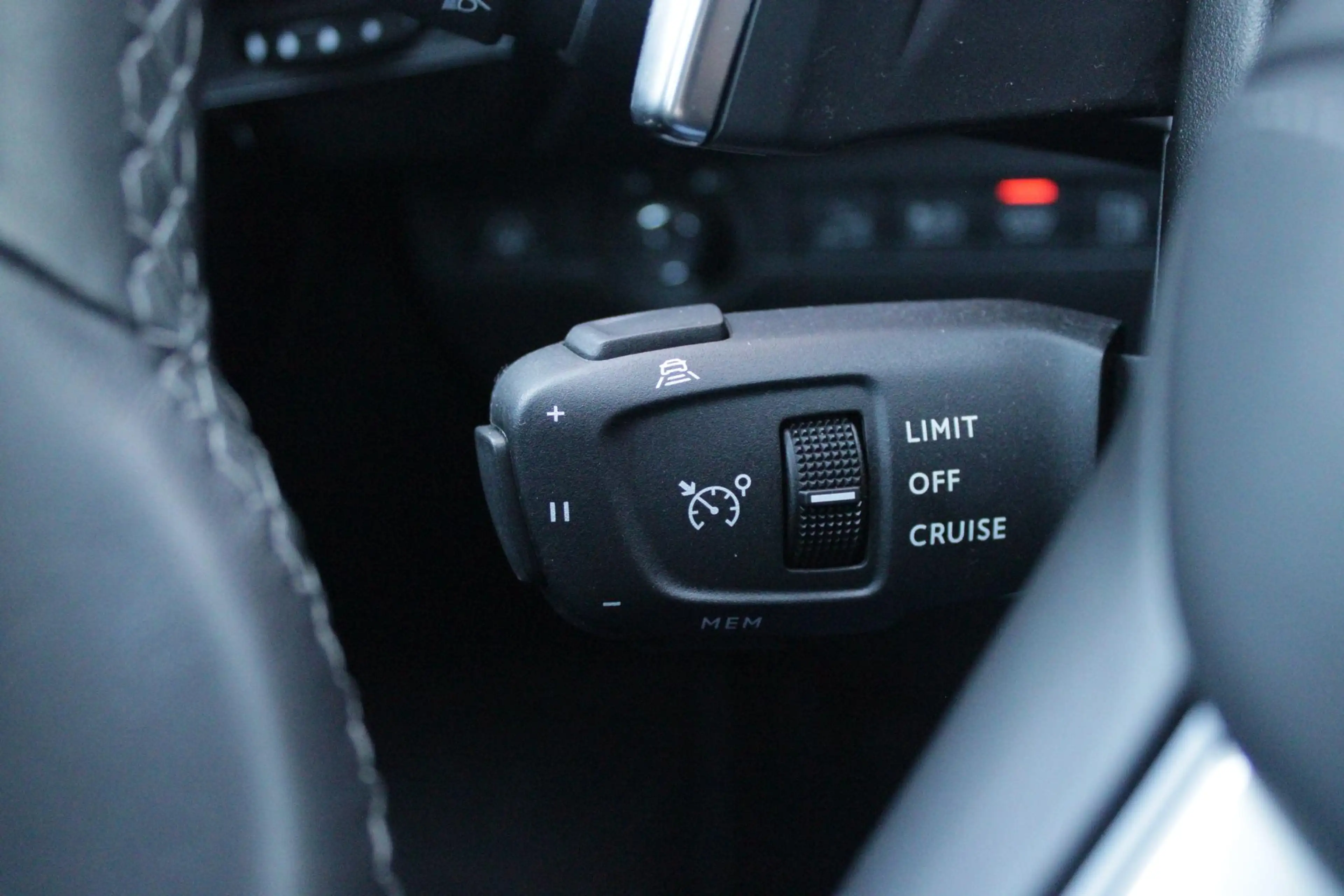 DS Automobiles DS 7 1.6 PHEV 300PK 4x4 ETIOLE | PANORAMA SCHUIF/KANTEL — photo 50