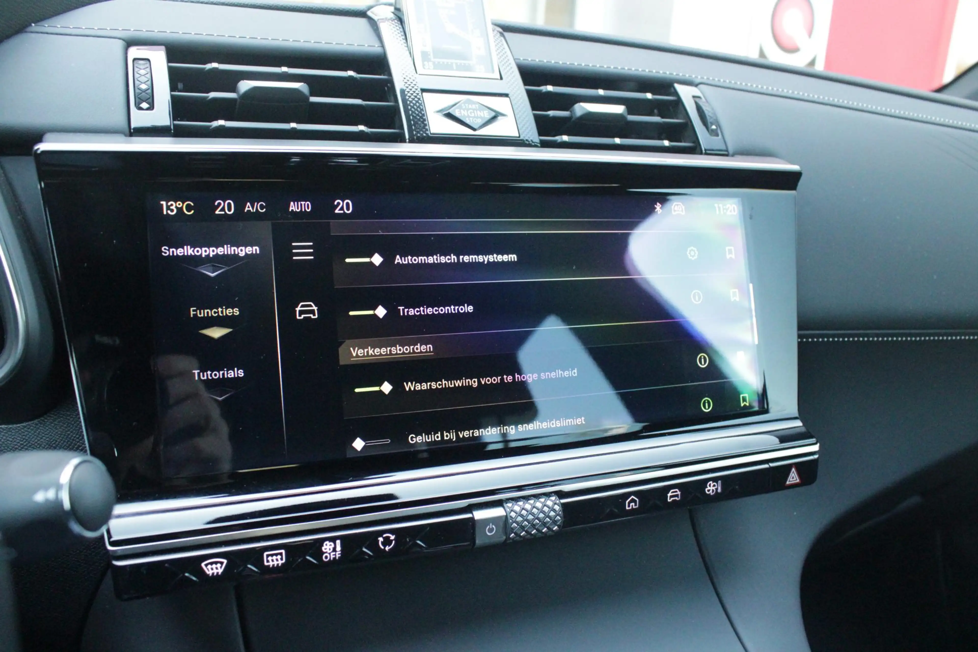 DS Automobiles DS 7 1.6 PHEV 300PK 4x4 ETIOLE | PANORAMA SCHUIF/KANTEL — photo 44