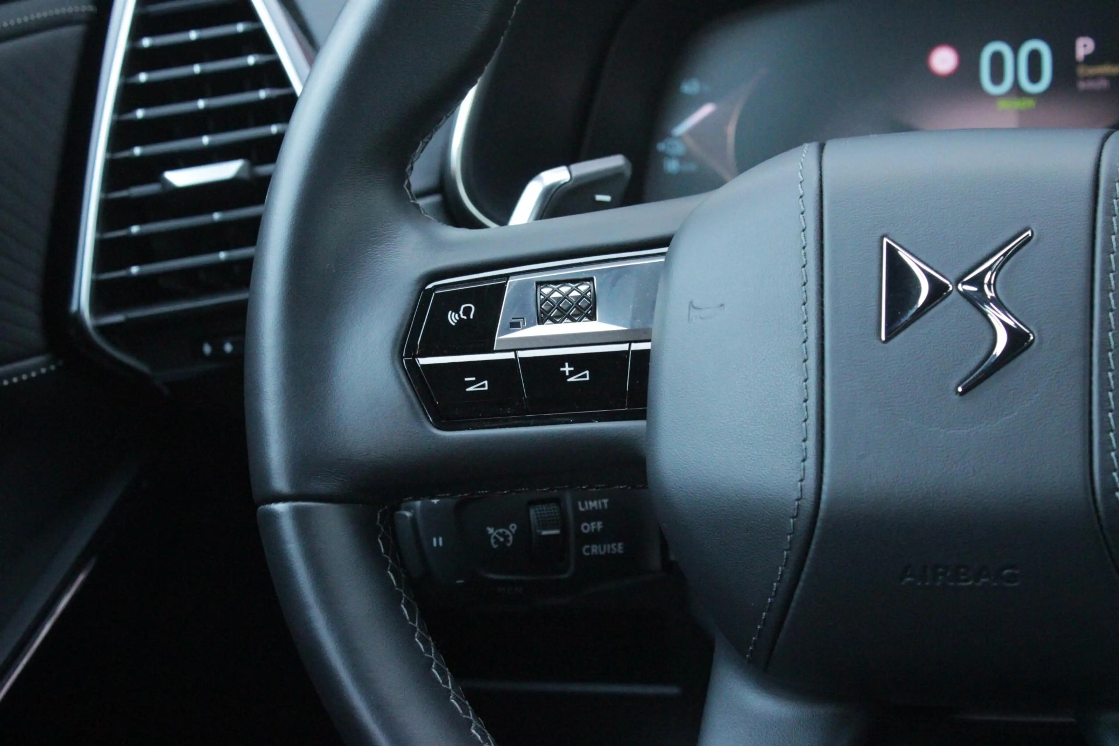 DS Automobiles DS 7 1.6 PHEV 300PK 4x4 ETIOLE | PANORAMA SCHUIF/KANTEL — photo 35