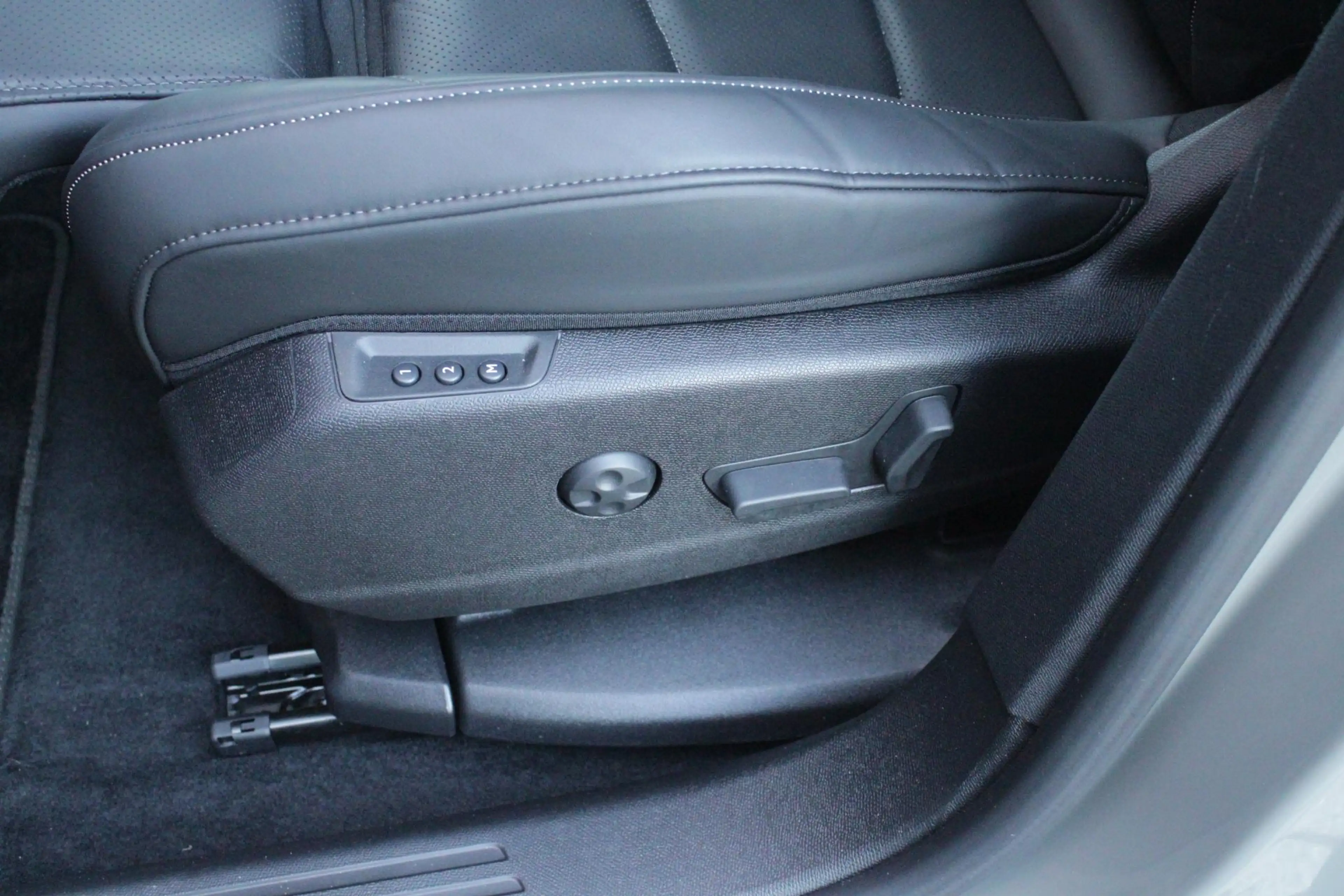 DS Automobiles DS 7 1.6 PHEV 300PK 4x4 ETIOLE | PANORAMA SCHUIF/KANTEL — photo 31
