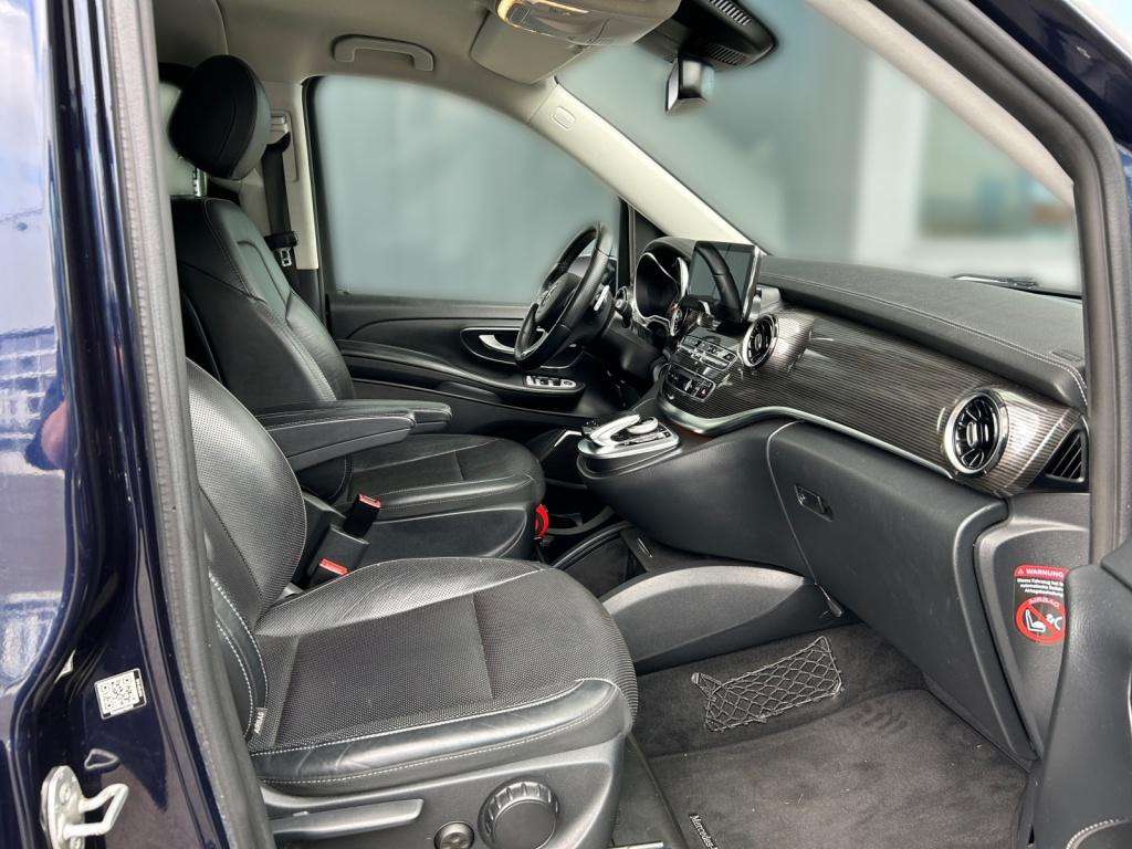 Mercedes-Benz V 250