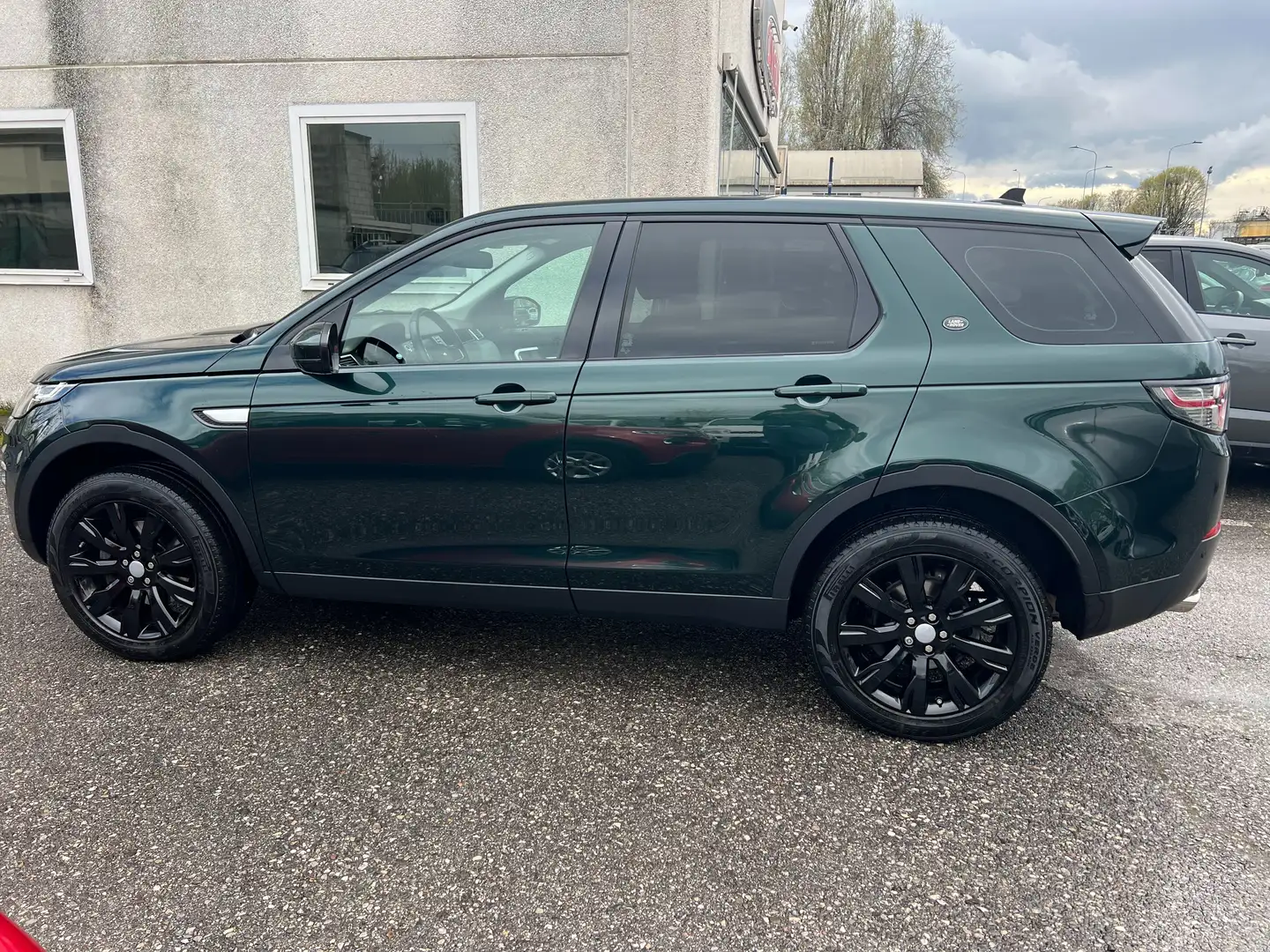 Land Rover Discovery Sport 2.0 td4 HSE awd 180cv auto Green - 2