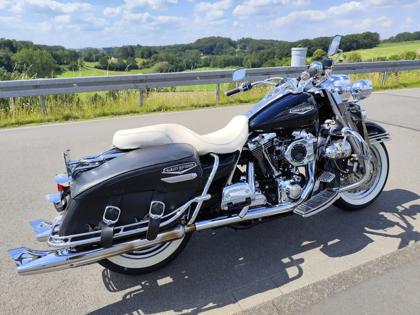 Harley-Davidson Road King Classic Nero - 2