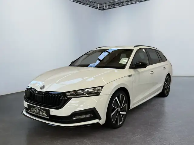 Skoda Octavia view 2