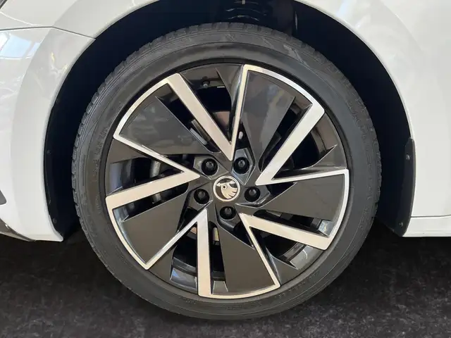 Skoda Octavia view 15