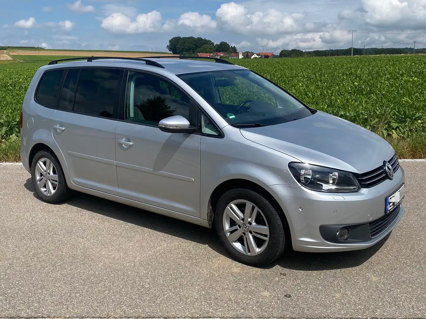 Volkswagen Touran Touran 1.6 TDI DPF DSG Life Stříbrná - 1