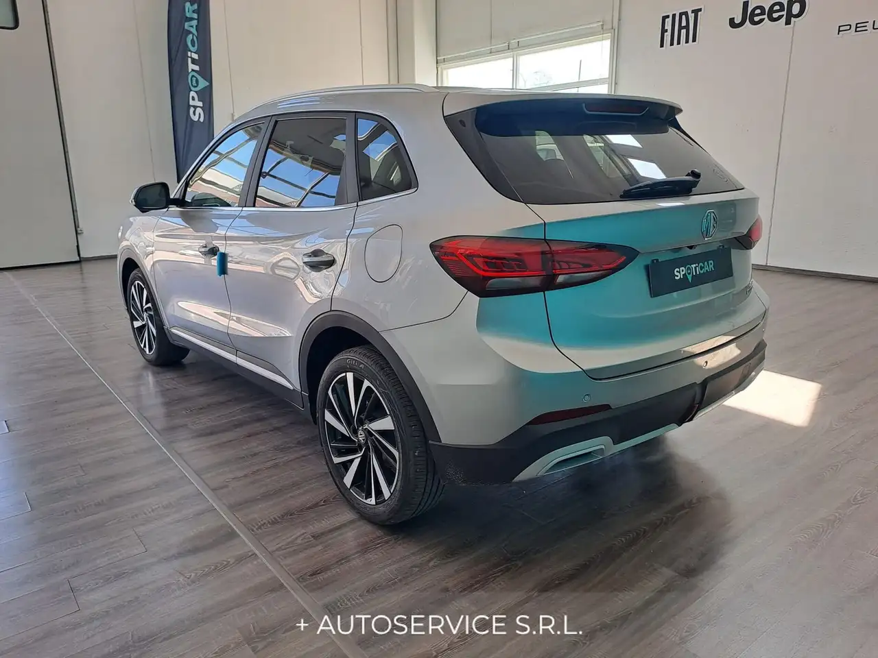 MG ZS 1.5 Hybrid+ Luxury 7
