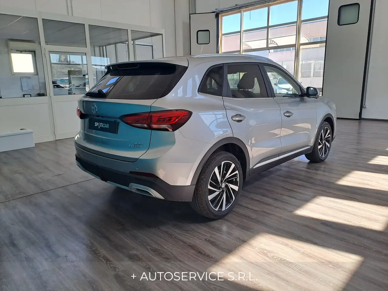MG ZS 1.5 Hybrid+ Luxury 25