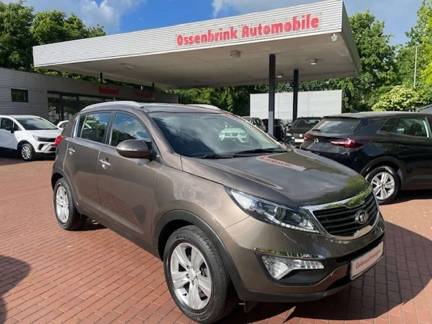 Kia Sportage 2,0 GDI  2WD *PDC*Alu*AHK* Braun - 1