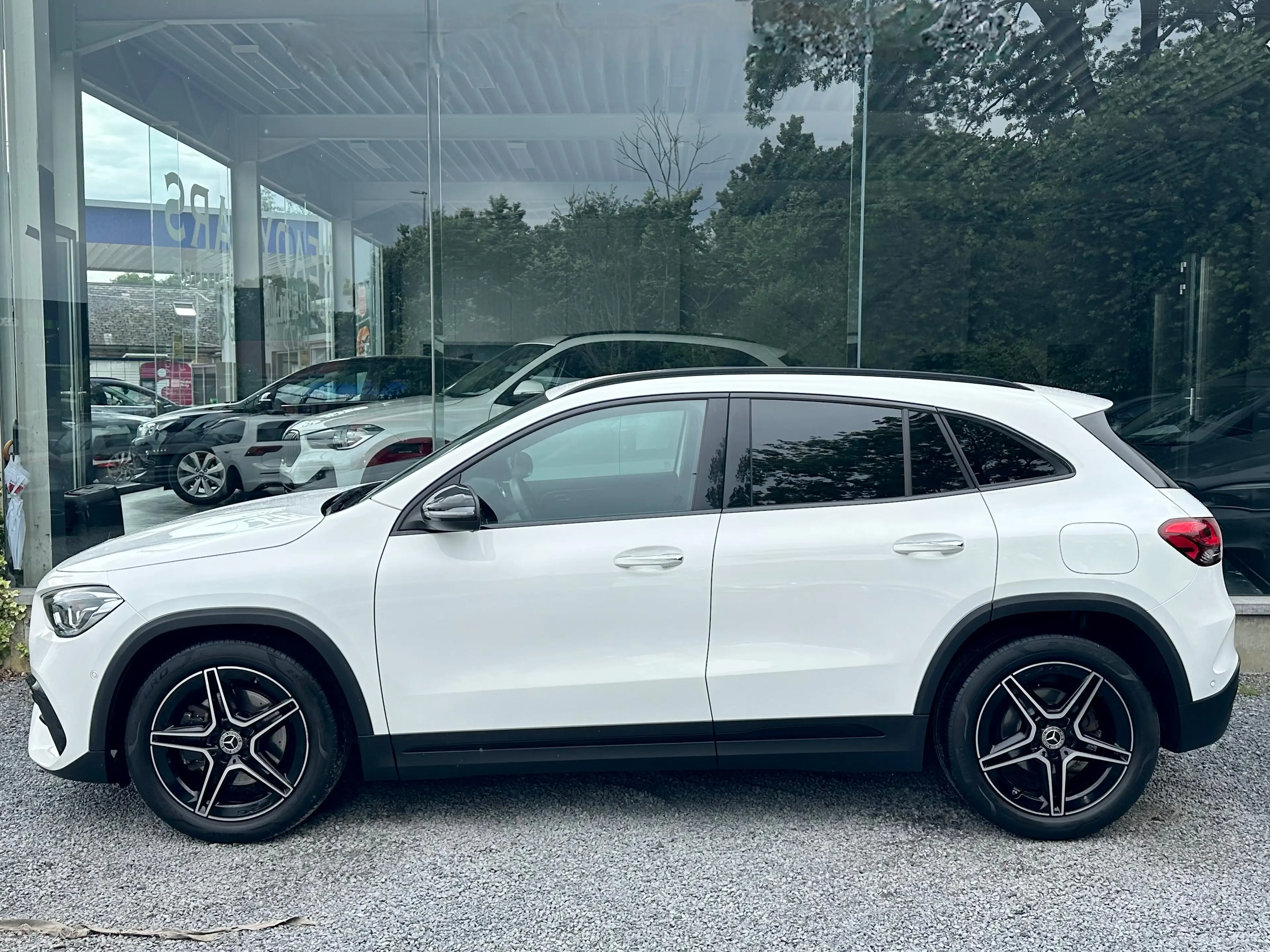Mercedes-Benz GLA 180 2.0*PACK AMG*AMBIENT LIGHT*SIEG CHAUFF*CAM*GARANTIE — photo 5