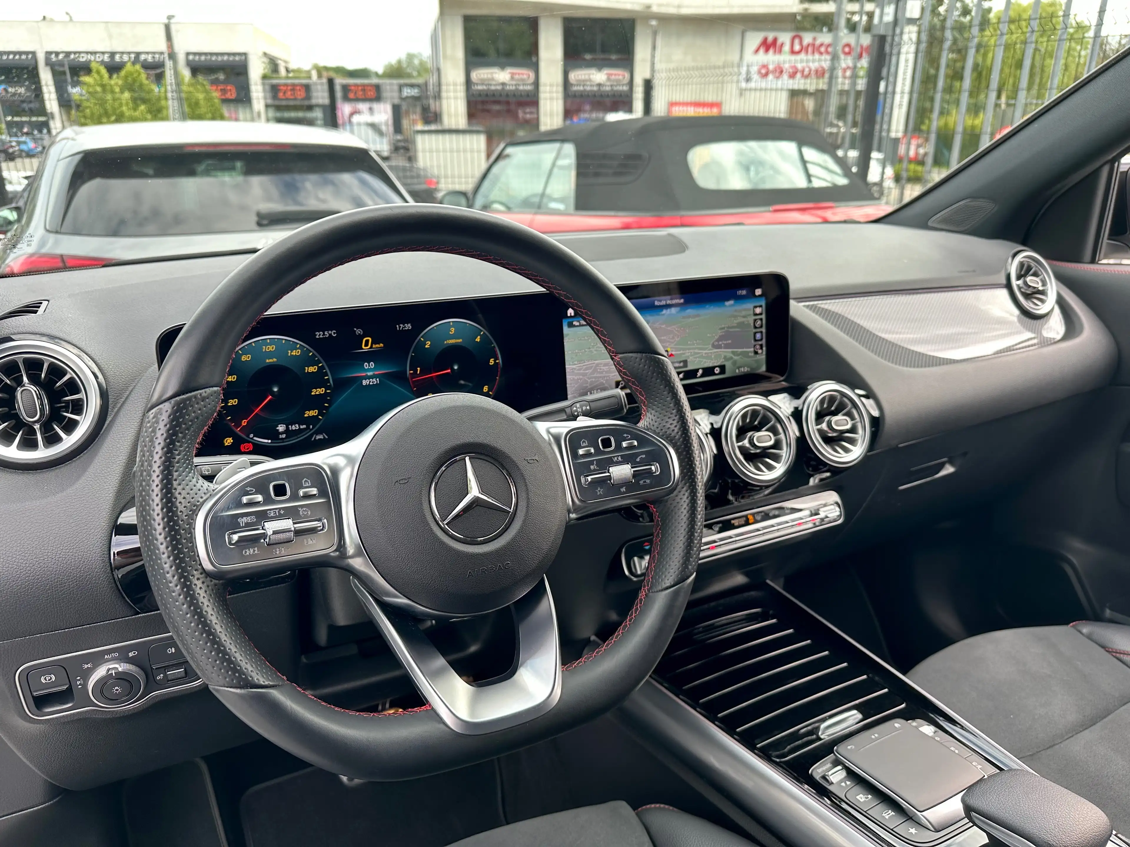 Mercedes-Benz GLA 180 2.0*PACK AMG*AMBIENT LIGHT*SIEG CHAUFF*CAM*GARANTIE — photo 7