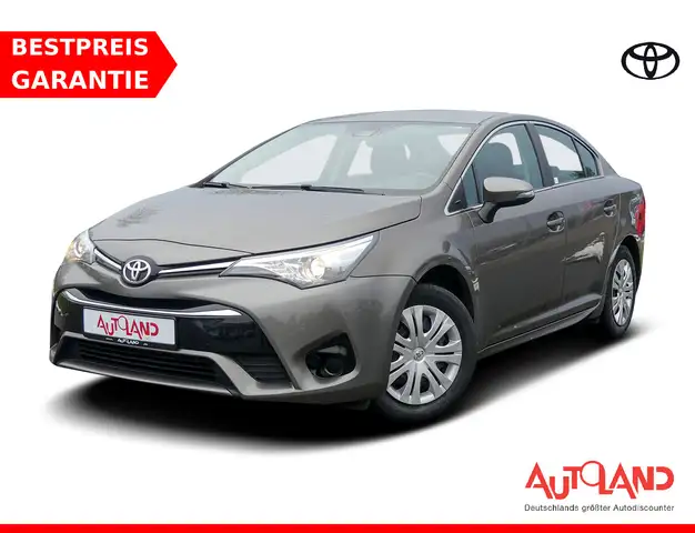 Toyota Avensis 1.6 AHK Klima