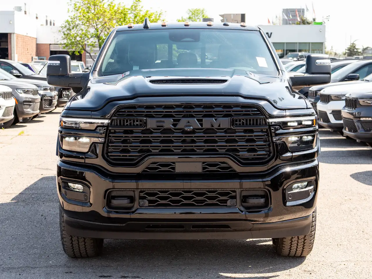 RAM 3500 снимка RAM 3500