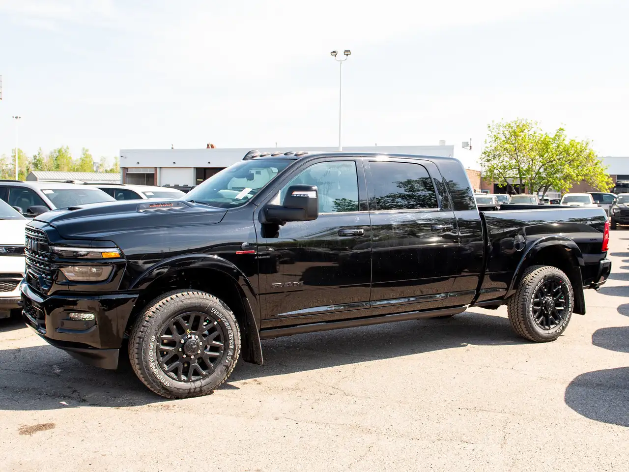 RAM 3500 снимка RAM 3500