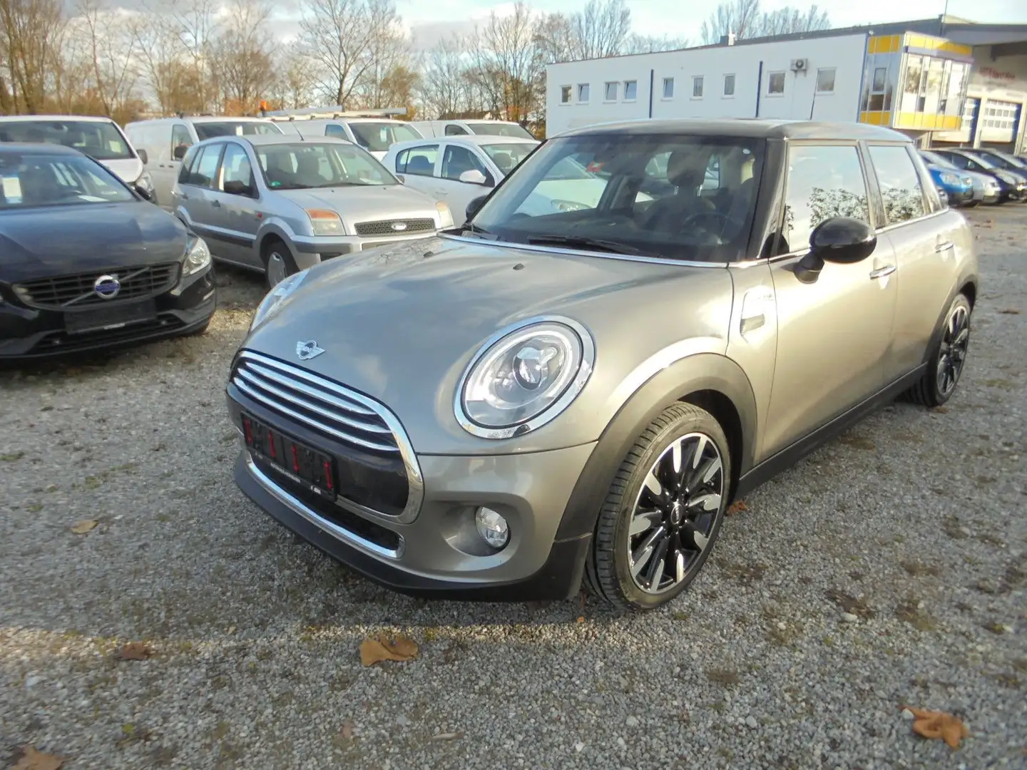 MINI Cooper Aut. 1.5 ~ Navi ~ Panorama ~ 94.000 km ~ Silber - 1