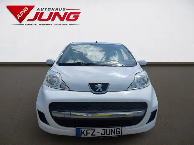 Peugeot 107 view 10