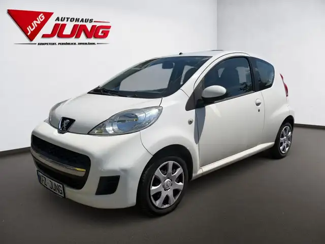 2009 Peugeot 107 in White for sale
