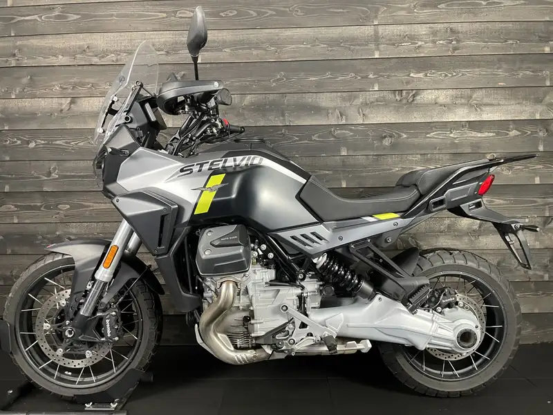 Moto Guzzi V 100 - foto 8