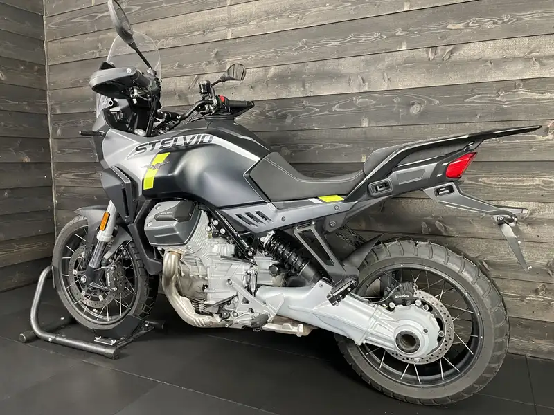 Moto Guzzi V 100 - foto 7