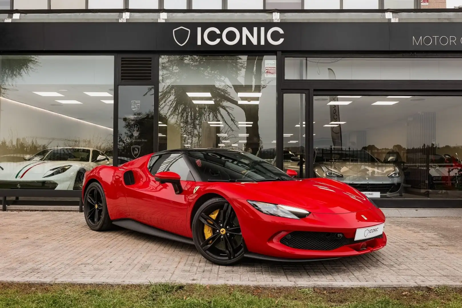 Ferrari 296 GTB Rojo - 1