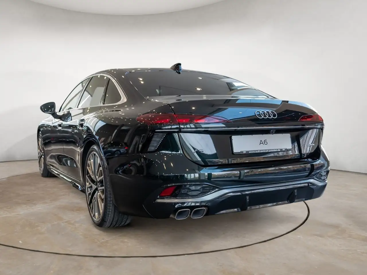 Audi A6 Limousine TDI quattro PANO B&O AHK STANDHZ 4