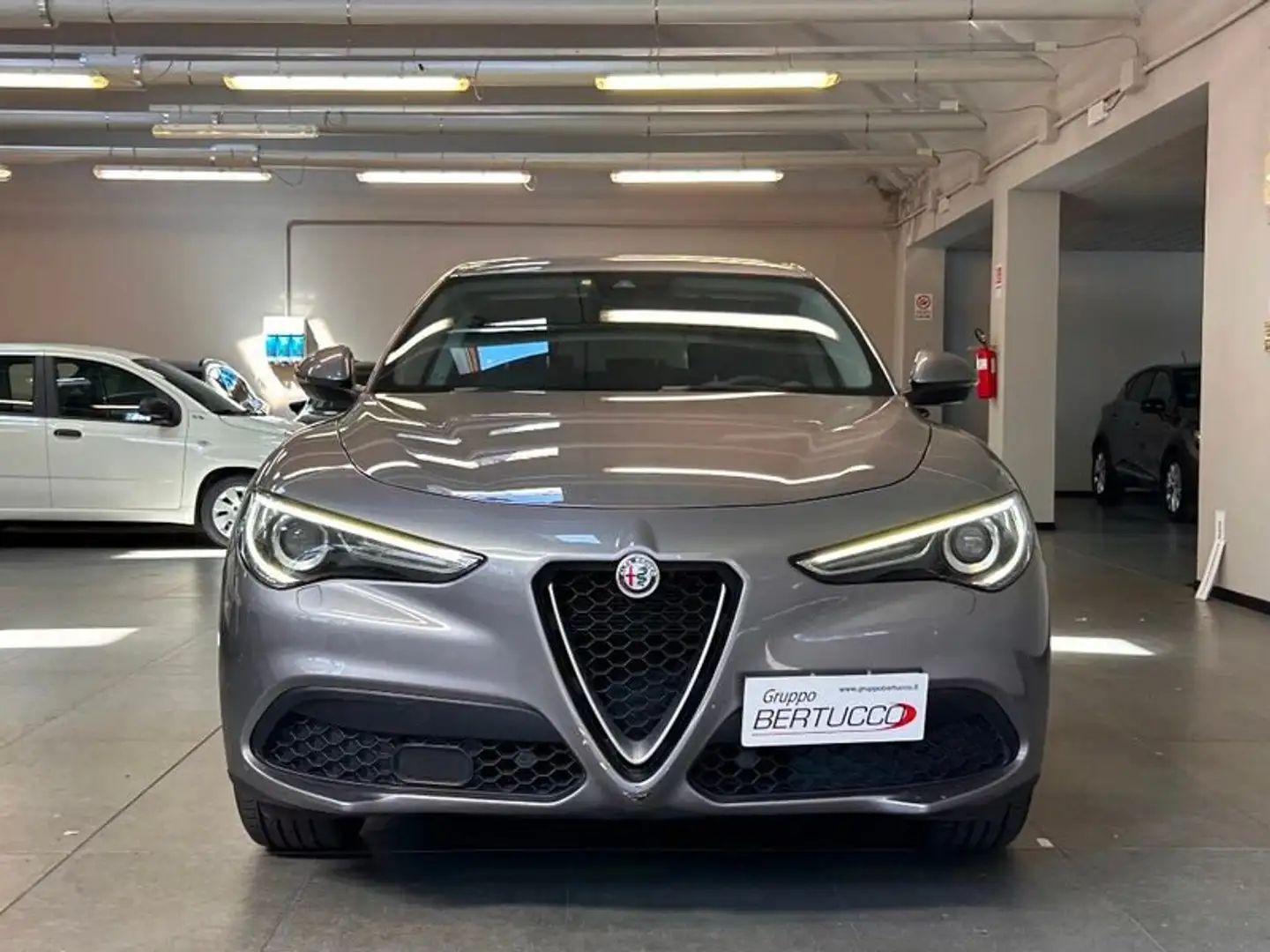 Alfa Romeo Stelvio 2.2 Turbodiesel 160 CV AT8 RWD Sport-Tech Grigio - 2