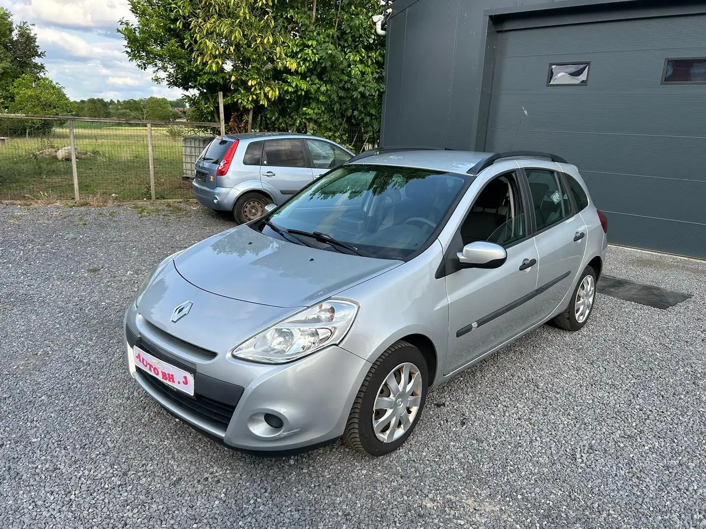 Renault Clio 1.2 Essence 09/2012 Euro 5a AIRCO - 1