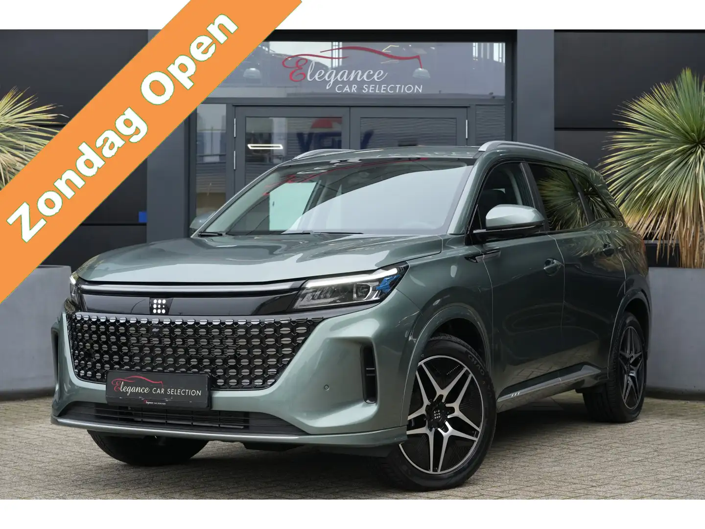 DFSK E5 Plug-In-Hybrid 288pk Panoramadak/AppleCarplay/360c Groen - 1