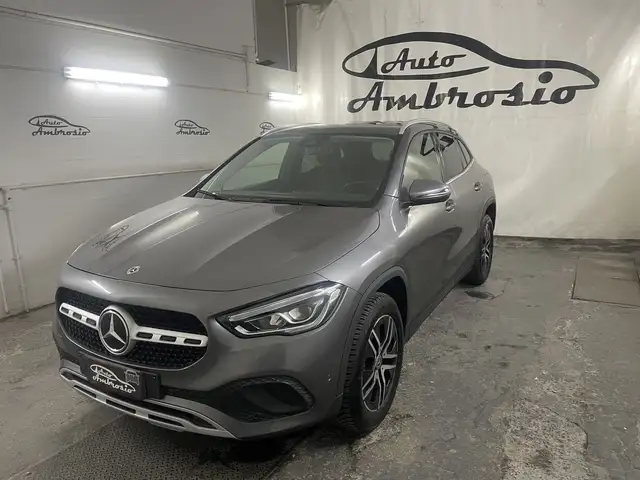 Mercedes-Benz GLA 200 GLA 200 d Automatic DA 378,00 MENSILE