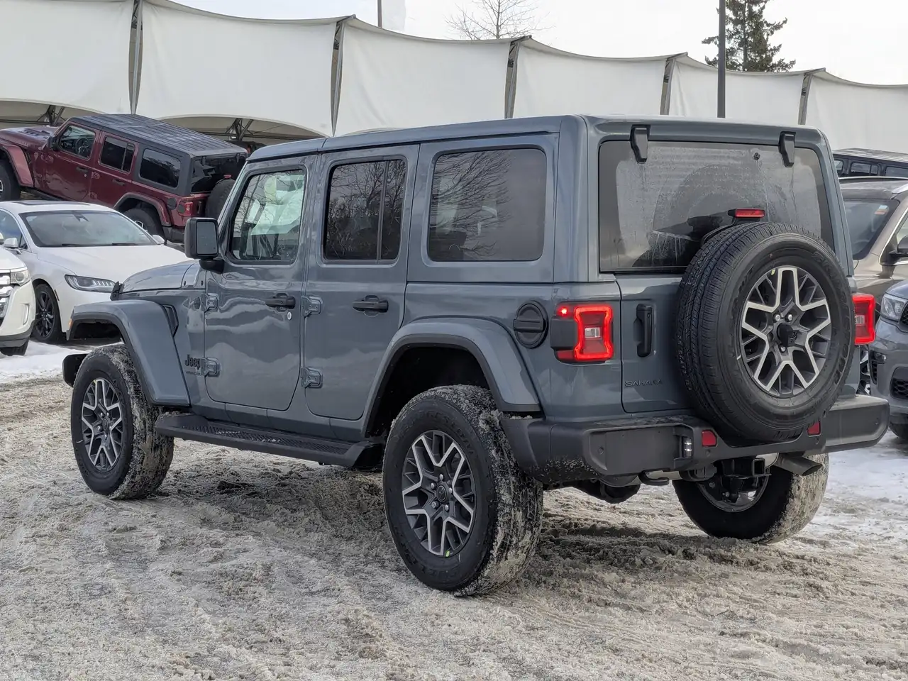 Jeep Wrangler снимка Jeep Wrangler