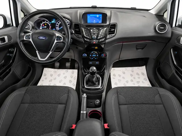 Ford Fiesta view 6
