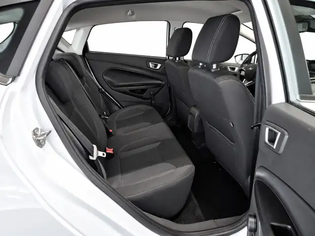Ford Fiesta view 5