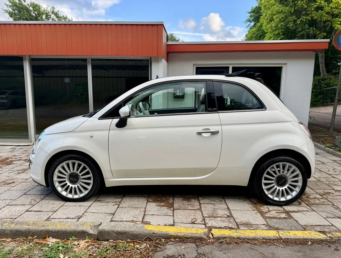 Fiat 500C 0.9 TwinAir Lounge Cabrio / Nieuwe APK / Automatis Wit - 2