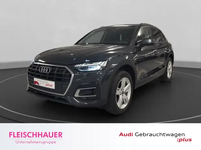 Audi Q5 main image