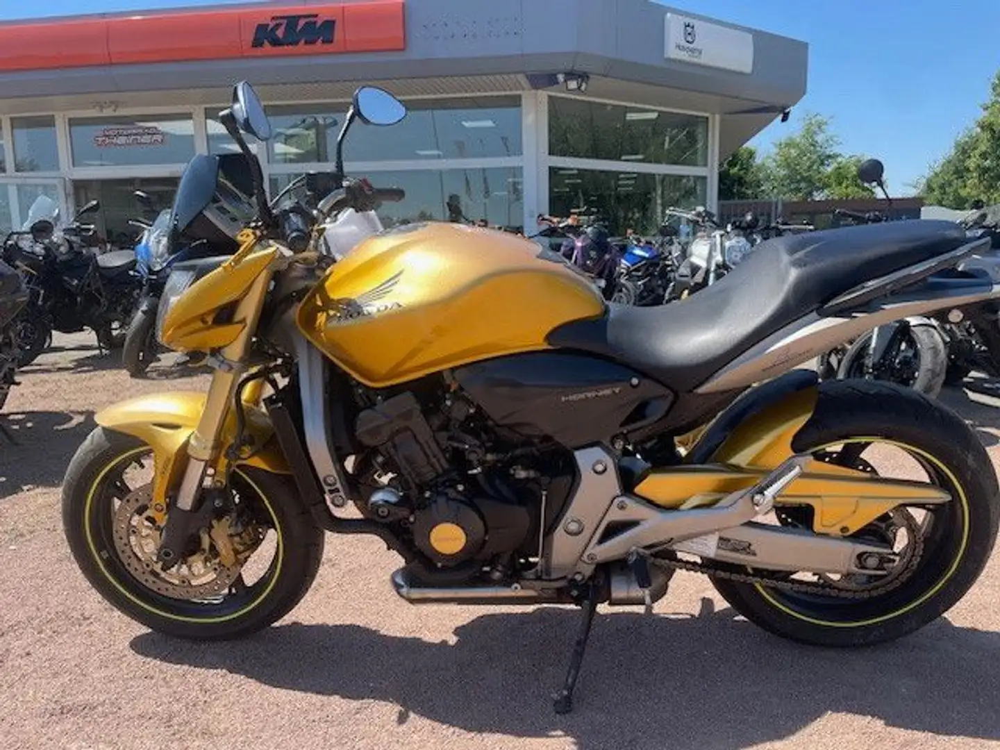 Honda CB 600 FA Gold - 2