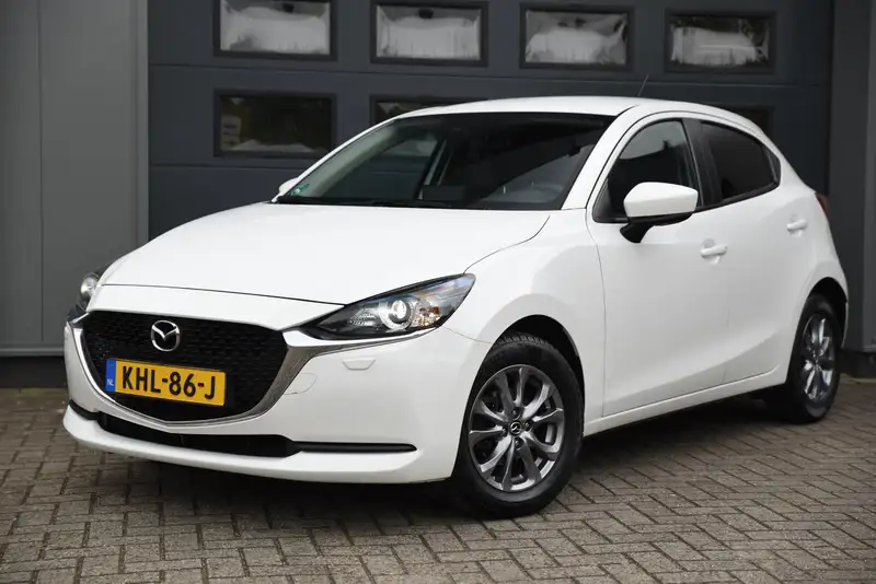 MAZDA 2
