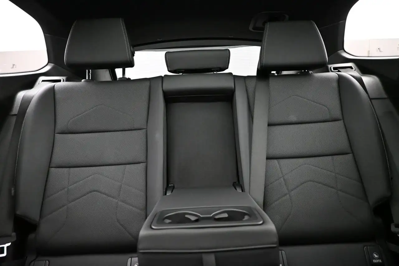 BMW X1 снимка BMW X1