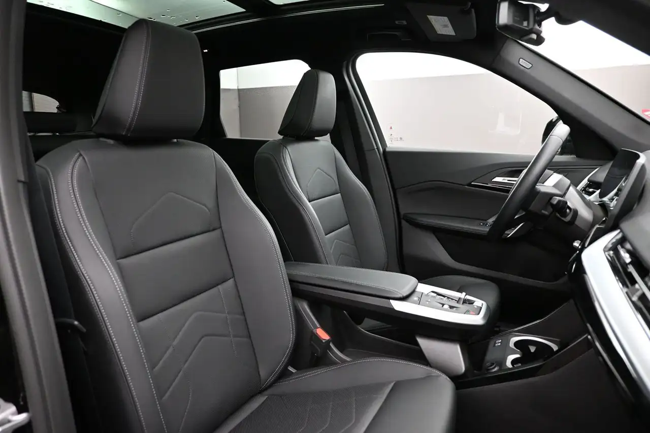 BMW X1 снимка BMW X1