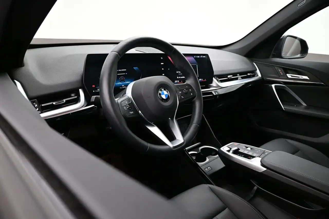 BMW X1 снимка BMW X1