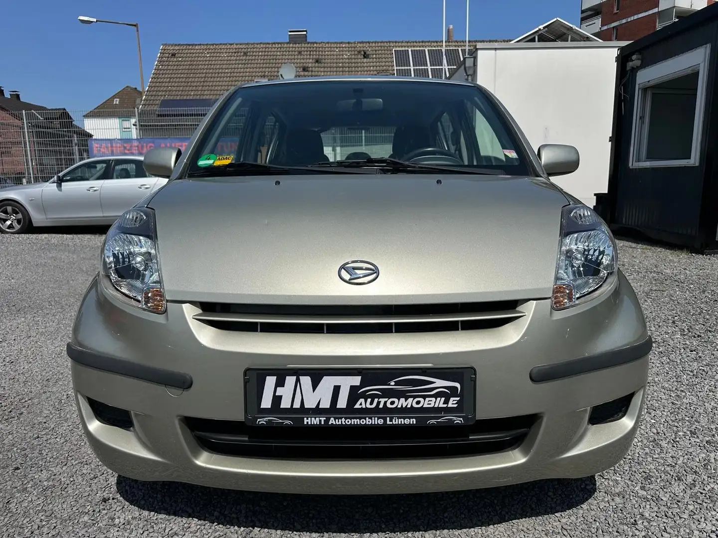 Daihatsu Sirion 1.3l *Wenig Kilometer* TÜV/ASU NEU* Жовтий - 2