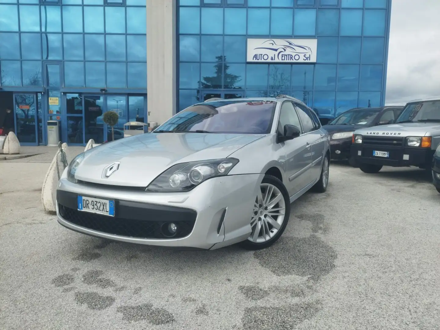 Renault Laguna SporTour 2.0 dci Gt Nav 180cv 4Control Silber - 1