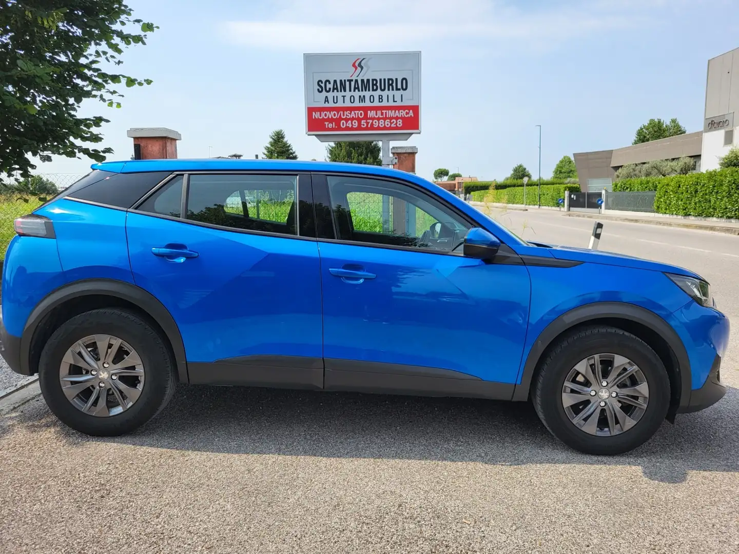 Peugeot 2008 BlueHDi 110 S&S Allure Pack Blauw - 1