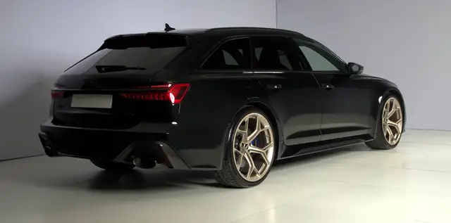 Audi RS6 view 4